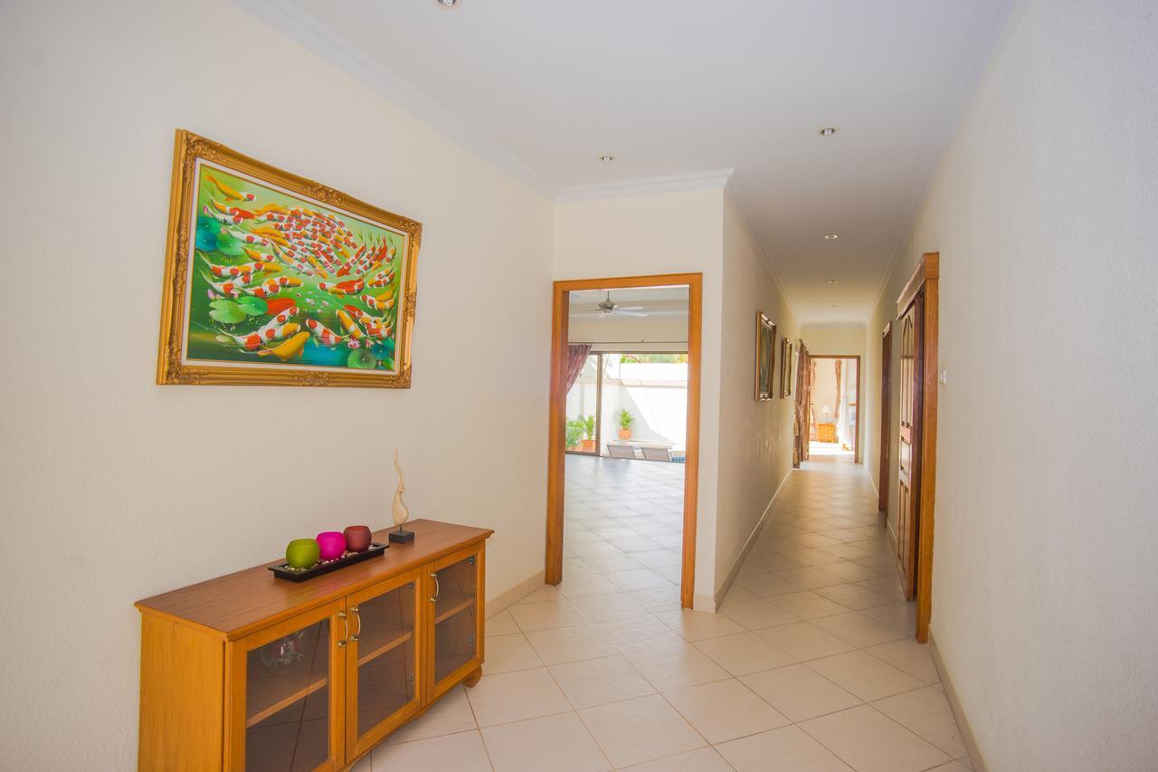 Adare Garden Pool Villas Pattaya Exterior photo